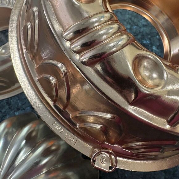 Set of 5 Vintage Copper & Aluminum Wall Molds – Kitchen Decor - Picture 5 of 9